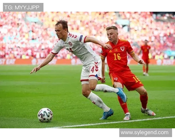 当今足坛炙手可热的明星球员盘点与分析